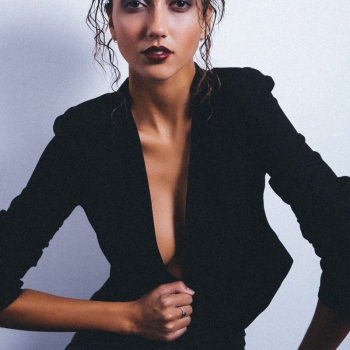 Editorial-Studio-Photographer-London-800x1200